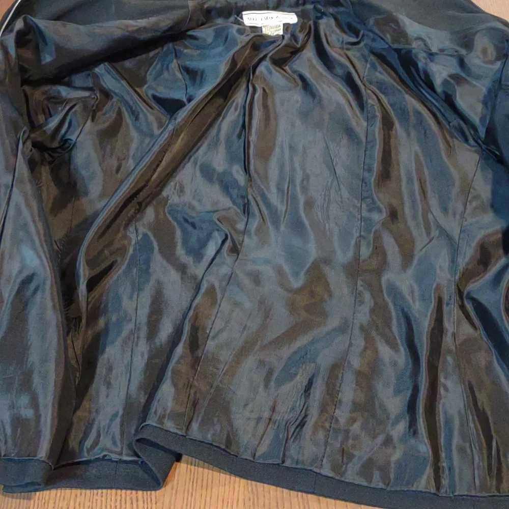 Woman Nlack Jacket by AUGUST MAC WOMAN. Size 14 - Picture 5 of 7